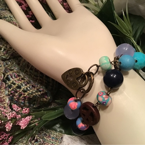 Lock and Key Bracelet         🎀[2/$25.00]🎀 - Picture 2 of 5